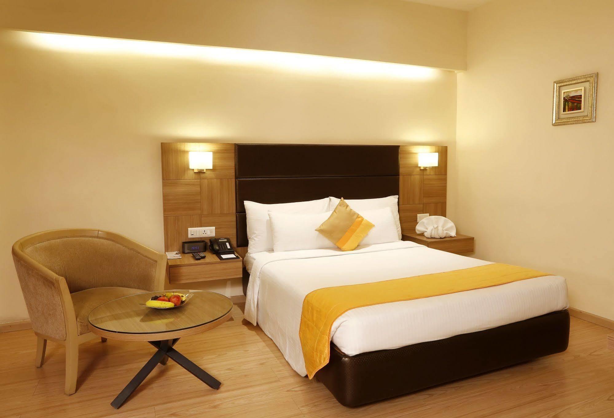 Greenpark Chennai Esterno foto A room at the hotel