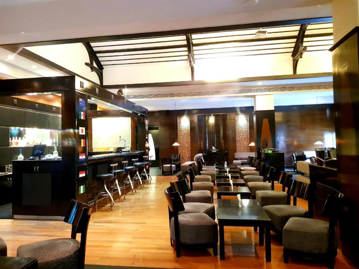 Greenpark Chennai Esterno foto The lounge at the airport